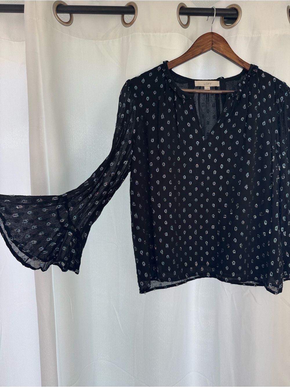 LOFT Black Printed V-Neck Long-Sleeve Blouse